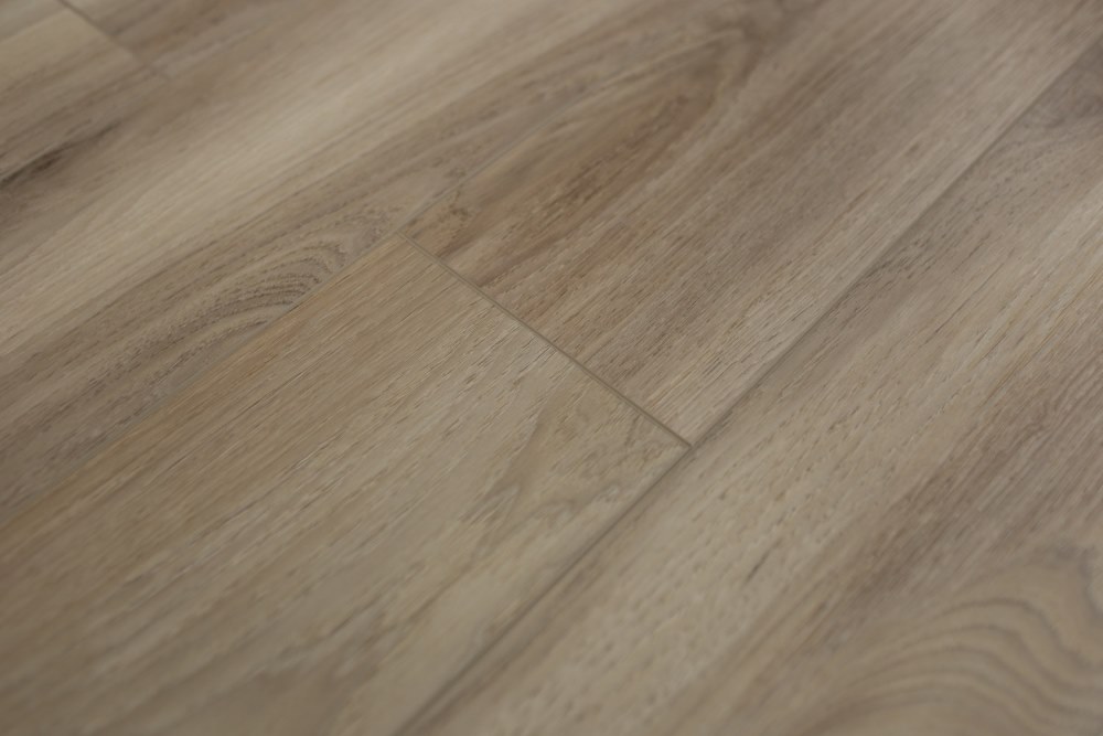 Замковая ПВХ плитка "Art Tile" Клён Фог (1220*152*5 мм) — купить в Новосибирске