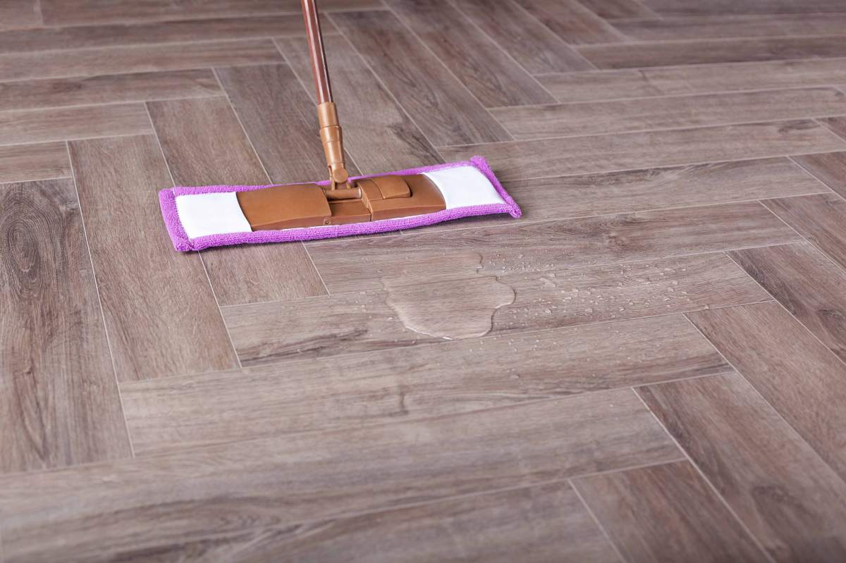 Замковая ПВХ плитка "Aberhof" Carmelita 1862 (615*123*5 мм) — купить в Новосибирске