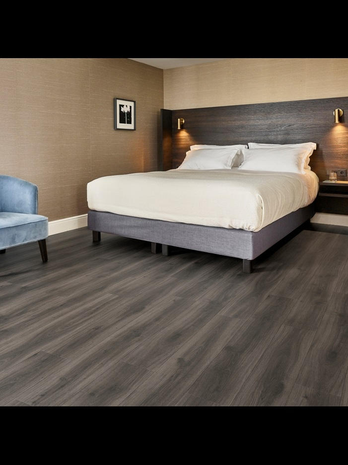 Замковая ПВХ плитка Tradition Oak 890 (1251*189*5 мм) — купить в Новосибирске