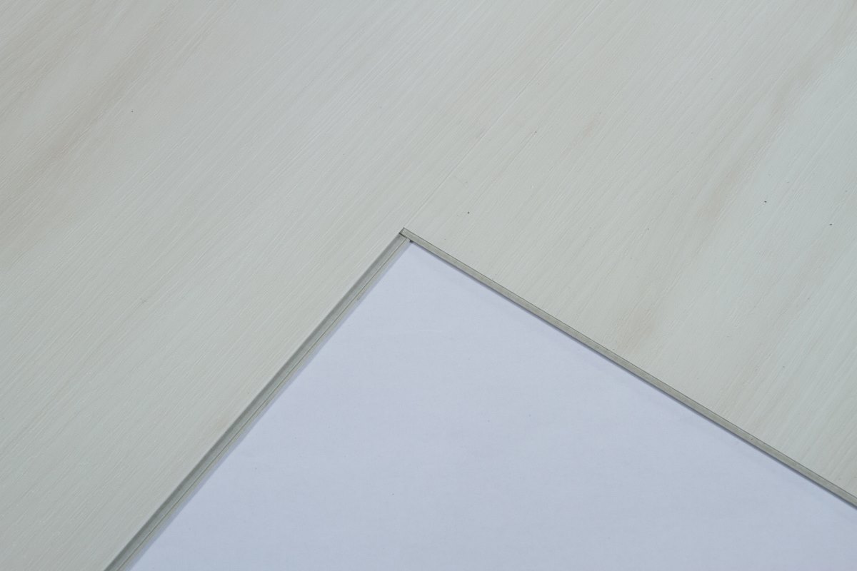 SPC ламинат "OneFloor" ЕСО 8055 (1220*184*4 мм) — купить в Новосибирске