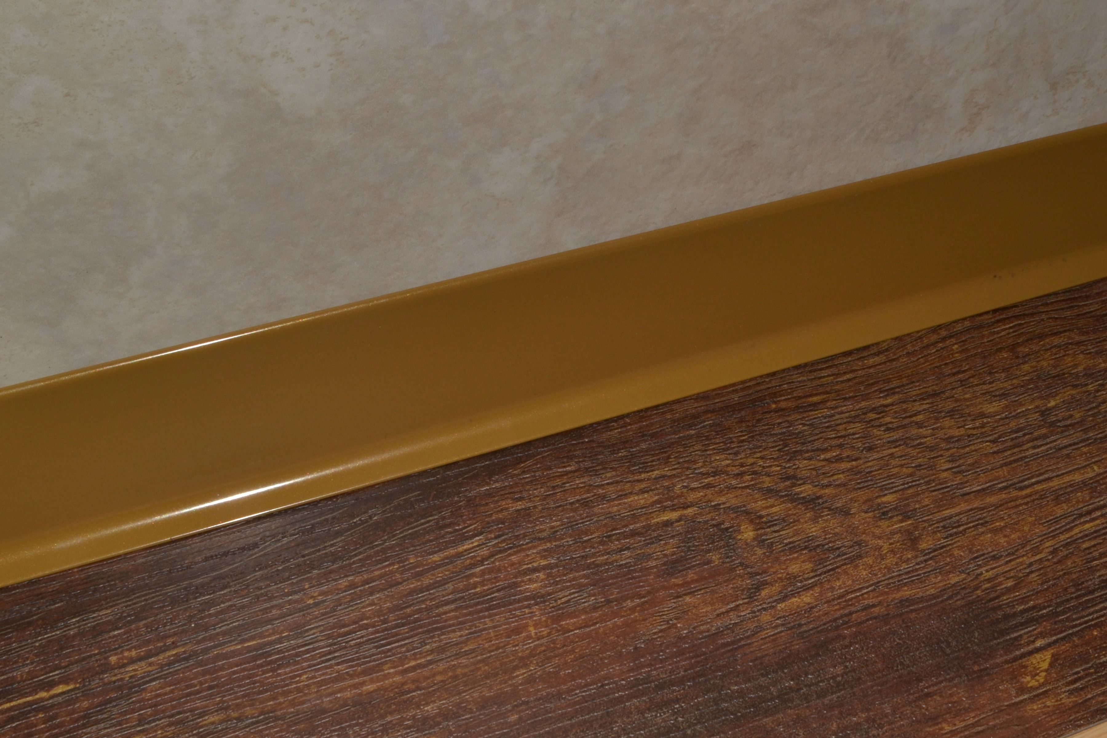 Плинтус алюминиевый L-образный золотой (2500*11*60 мм) — купить в Новосибирске